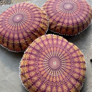 3 qty 32" round pillows and sip covers included